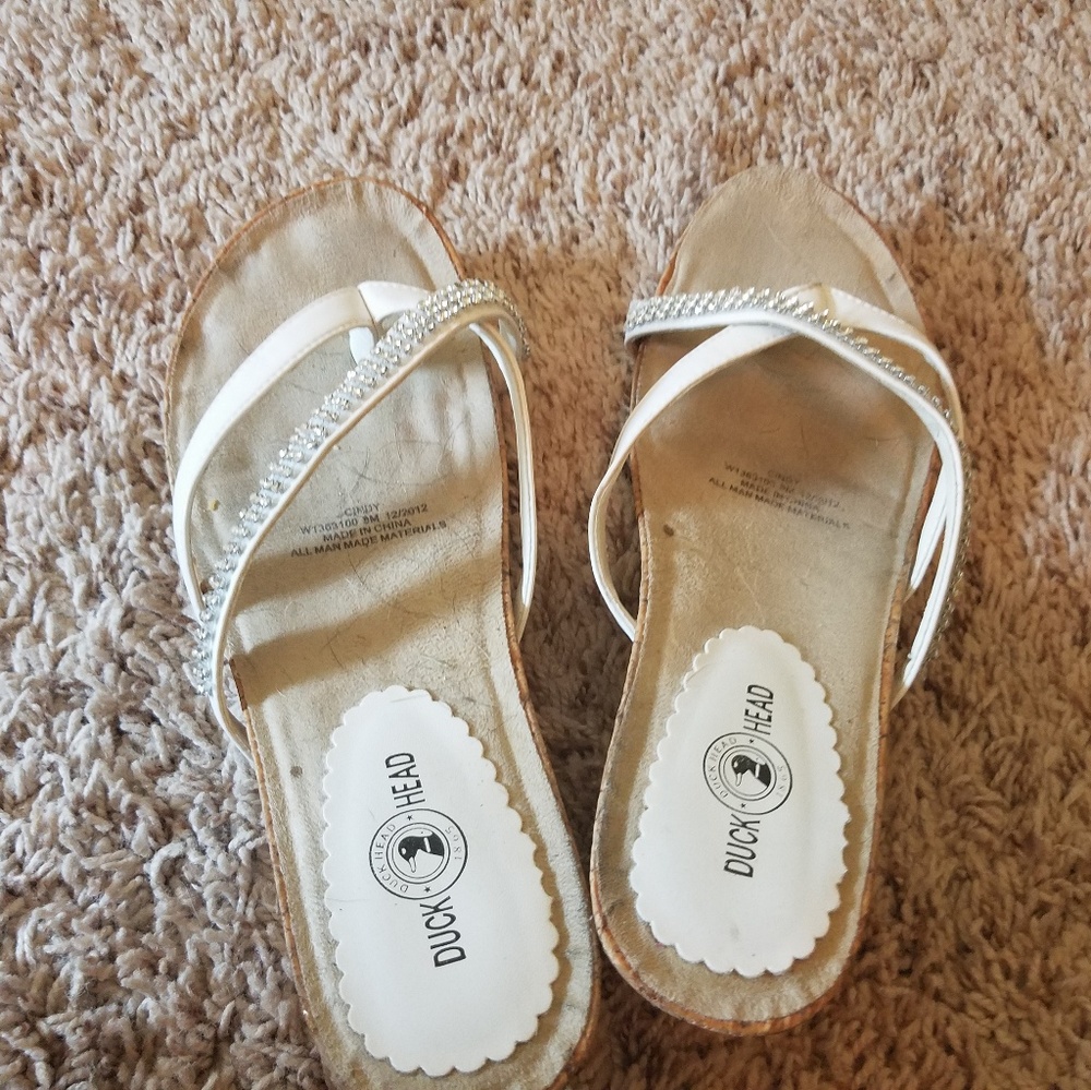 Women's Slides - Picture 1 of 2